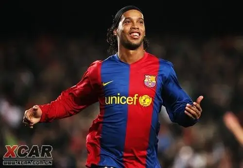 球迷们再度 球迷们再度